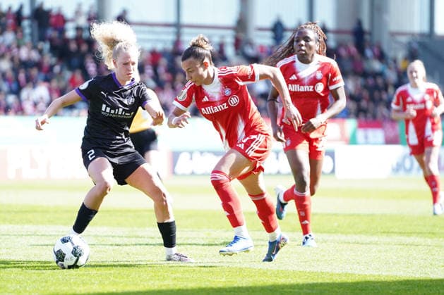 Julie Terlinden 2 Essen and Arianna Caruso 27 Bayern in action at the DFB Cup semi-final FC Bayern Munich SGS Essen on 06 04 2026 in Munich Munich FC Bayern Campus Bayern Germany
