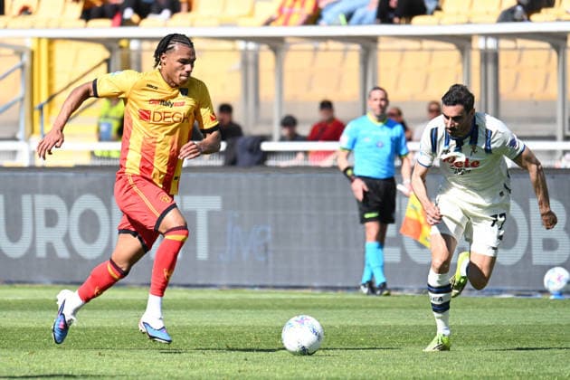 Ndaba Corrie (Us Lecce) in action during US Lecce vs Atalanta BC, Italian soccer Serie A match in Lecce, Italy, April 06 2026  Copyright: xPasqualexGolia IPAxSportx xipa-agency.netx xx IPA_73786973 IPA_Agency_IPA73786973