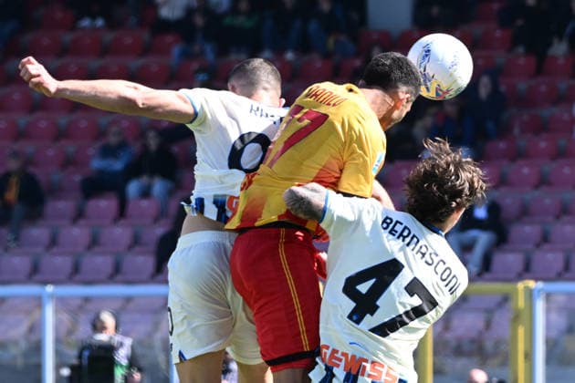 Lecce s Danilo Veiga during the Serie A Enilive matchday 31 between US Lecce and Atalanta BC at the Stadio Via del Mare in Lecce, Italy, Sunday, April 6, 2026. (Photo Pierluigi Pinto LaPresse)  Copyright: xPierluigixPinto LaPressex