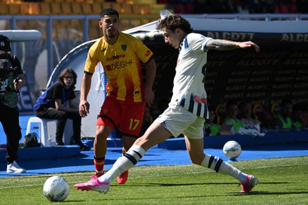Lorenzo Bernasconi (Atalanta BC) in action during US Lecce vs Atalanta BC, Italian soccer Serie A match in Lecce, Italy, April 06 2026  Copyright: xPasqualexGolia IPAxSportx xipa-agency.netx xx IPA_73787551 IPA_Agency_IPA73787551