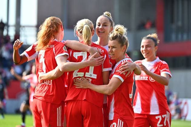 collective goal celebration around Pernile HARDER FCB after goal to 2 0 with re Linda DALLMANN FCB ,Giulia GWINN FCB ,Stine BALLISAGER FCB , cheering,joy,enthusiasm,action, FC Bayern Muenchen SGS Essen Soccer DFB Pokal Semi-Final Women on 06 04 2026 FC BAYERN CAMPUS