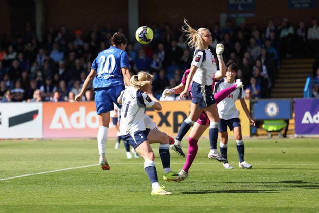 Sam Kerr of Chelsea Women heads the opening goal to make it 1-0 during the Women s FA Cup Quarter Final match between Chelsea Women and Tottenham Hotspur Women at Kingsmeadow Stadium, Kingston, England on 6 April 2026. Copyright: xKenxSparksx 44810001