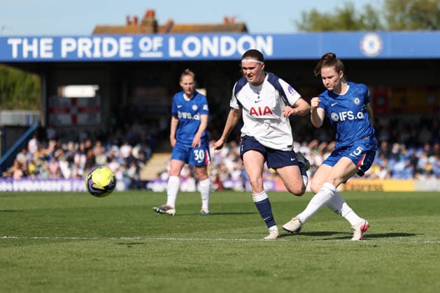Veerle Buurman of Chelsea Women (5) scores a goal to make the score 2-1 during the Women s FA Cup Quarter Final match between Chelsea Women and Tottenham Hotspur Women at Kingsmeadow Stadium, Kingston, England on 6 April 2026. Copyright: xKenxSparksx 44810008
