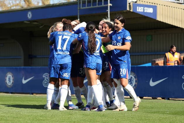 Veerle Buurman of Chelsea Women (5) scores a goal to make the score 2-1 and celebrates during the Women s FA Cup Quarter Final match between Chelsea Women and Tottenham Hotspur Women at Kingsmeadow Stadium, Kingston, England on 6 April 2026. Copyright: xKenxSparksx 44810012