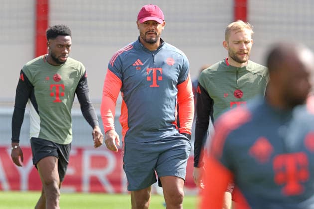 f l 19 Alphonso Davies, Coach Vincent Kompany, 27 Konrad Laimer, Portraet, Portrait, Football Final training before UEFA Champions League match Real Madrid CF FC Bayern München 06 04 2026 Training ground, Säbenerstr PHOTO Mladen Lackovic LakoPress