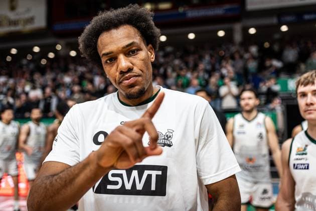 George King Gladiators Trier cheers, Vet Concept Gladiators Trier vs MHP Riesen Ludwigsburg, Basketball, easyCredit BBL, Matchday 28, Season 2025 2026, 06 04 2026 Vet Concept Gladiators Trier vs MHP Riesen Ludwigsburg, Basketball, easyCredit BBL, Matchday 28, Season 2025 2026, 06 04 2026 Copyright: xEibner-Pressefoto AlexanderxNeisx EP_ANS