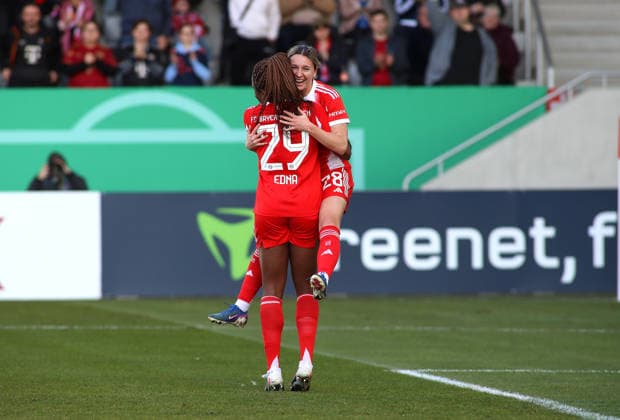 Football, Women, 2025 2026 season, FC Bayern Munich SGS Essen, DFB Cup, semi-final, Campus 4 0 by Edna Imade FC Bayern Munich goal, cheering here with Barbara Dunst FC Bayern Munich re