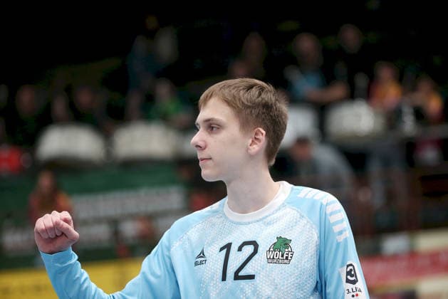 06 04 2026, xfsx, Herren, Handball, Saison 2025 2026, 3 Liga, Staffel Sued, 16 Spieltag Woelfe Wuerzburg SG Koendringen Teningen v li Mika Wittmann Woelfe Wuerzburg jubilant, single picture Wuerzburg tectake ARENA Bayern Germany