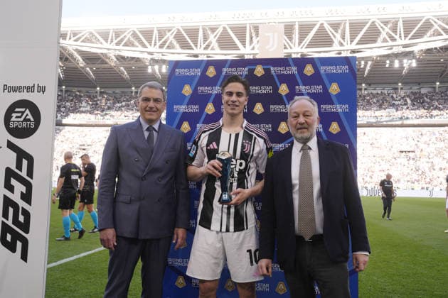 Damien Comolli and Gianluca Ferrero with Juventus Kenan Yildiz receives the Rising Star prize of march before the Serie A soccer match between Juventus Fc and Genoa at the Juventus Stadium in Turin, north west Italy - April 06, 2026. - Soccer  Copyright: xFabioxFerrari LaPressex