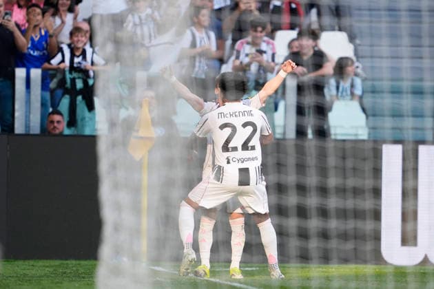 Juventus™ Weston McKennie celebrates after scoring the 2-0 goal for his team during the Serie A soccer match between Juventus Fc and Genoa the Juventus Stadium in Turin, north west Italy - April 6, 2026. - Soccer  Copyright: xFabioxFerrari LaPressex