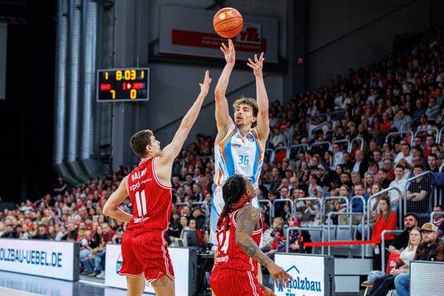 Richard Balint BMA365 Bamberg Baskets, 11 , Kristofer Krause Science City Jena, 36 , Cobe Williams BMA365 Bamberg Baskets, 24 , BMA365 Bamberg Baskets vs Science City Jena, Basketball, easyCredit BBL, Matchday 28, 06 04 2026 BMA365 Bamberg Baskets vs Science City Jena, Basketball, easyCredit BBL, Matchday 28, 06 04 2026 Bamberg Copyright: xEibner-Pressefoto G.xSantemizx EP_EER