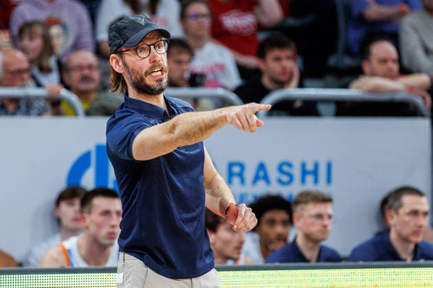 Bjoern Harmsen Science City Jena, Coach , single picture, single photo, portrait, portraet, BMA365 Bamberg Baskets vs Science City Jena, Basketball, easyCredit BBL, 28 Matchday, 06 04 2026 BMA365 Bamberg Baskets vs Science City Jena, Basketball, easyCredit BBL, 28 Matchday, 06 04 2026 Bamberg Copyright: xEibner-Pressefoto G.xSantemizx EP_EER