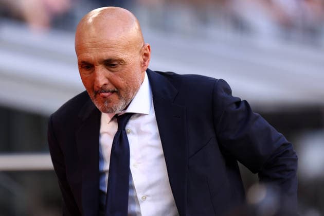 Luciano Spalletti (Juventus Fc) looks on, Serie A, Juventus FC v Genoa CFC , Allianz Stadium, April 6, 2026, Turin, Italy.