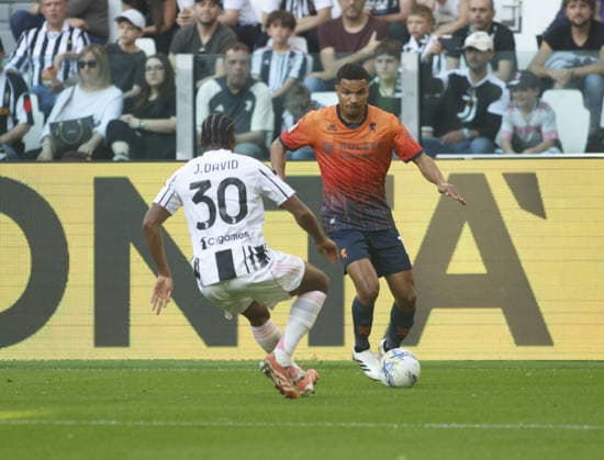 Junior Messias of Genoa CFC during the Italian Serie A, football match between Juventus FC and Genoa CFC on 06 April 2026 at Allianz Stadium, Turin, Italy. Photo Nderim Kaceli  Copyright: xNderimxKaceli IPAxSportx xipa-agency.netx xx IPA_73791540 IPA_Agency_IPA73791540