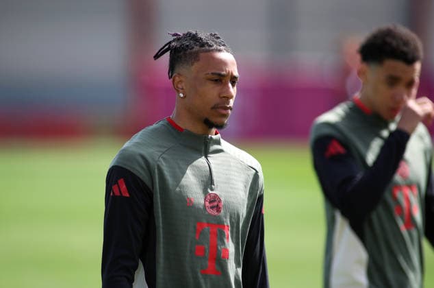 Football, Men, Champions League, Season 2025 2026, FC Bayern Munich, Final training Michael Olise FC Bayern Munich head, upper body