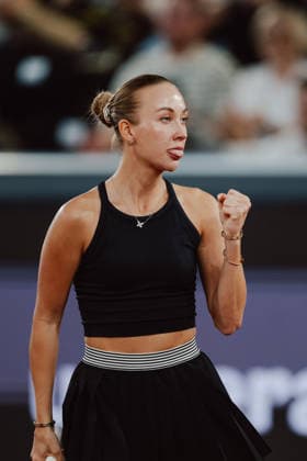 TENNIS - WTA, Tennis Damen Upper Austria Ladies Linz LINZ,AUSTRIA,06.APR.26 - TENNIS - WTA Tour, Upper Austria Ladies Linz. Image shows Anastasia Potapova (AUT).  GEPAxpictures xAlexanderxSolc