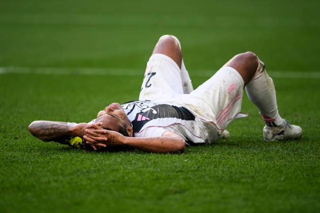 Juventus FC v Genoa CFC - Serie A Weston McKennie of Juventus FC looks dejected during the Serie A football match between Juventus FC and Genoa CFC. Turin Italy Copyright: xNicolòxCampox
