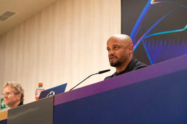 Bayern Munich Press Conference prior UEFA Champions League 2025 26 Quarter Final First Leg MADRID, SPAIN APRIL 6 Vicent Kompany, head coach of Bayern Munich, is seen during the press conference ahead of the UEFA Champions League 2025 26 Quarter Final First Leg against Real Madrid CF at Santiago Bernabeu stadium on April 6, 2026 in Madrid, Spain Valdebebas Ciudad Real Madrid Madrid Spain Madrid Madrid Spain Copyright: xALEJANDROxMATIASx