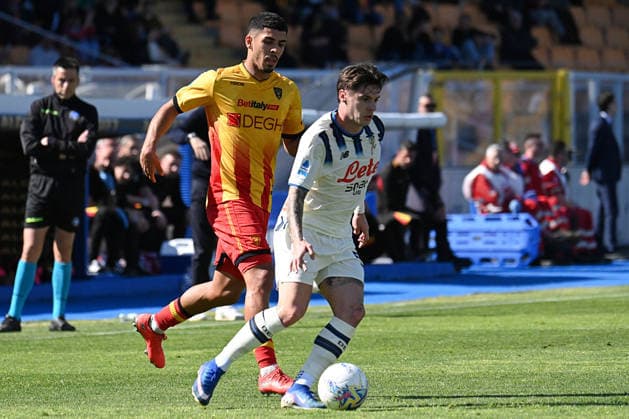 CALCIO - Serie A - US Lecce vs Atalanta BC Nicola Zalewski (Atalanta BC) in action during US Lecce vs Atalanta BC, Italian soccer Serie A match in Lecce, Italy, April 06 2026 Lecce Italy  Copyright: xIPAxSport ABACAx