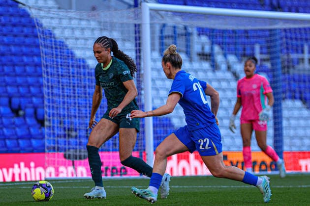 BIRMINGHAM, ENGLAND - April 6: Jade Rose of Manchester City on the ball during the Adobe Womens FA Cup game between Birmingham City and Manchester City at St Andrews Stadium, April 6 in Birmingham, England Copyright: xNataliexMincher SPPx Sportspressphoto_SPR125929