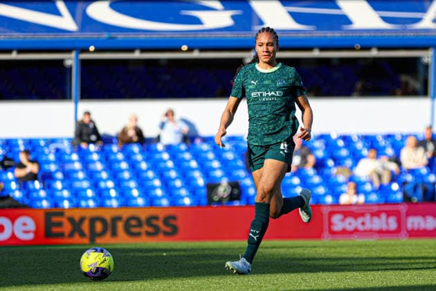 BIRMINGHAM, ENGLAND - April 6: Jade Rose of Manchester City on the ball during the Adobe Womens FA Cup game between Birmingham City and Manchester City at St Andrews Stadium, April 6 in Birmingham, England Copyright: xNataliexMincher SPPx Sportspressphoto_SPR125936