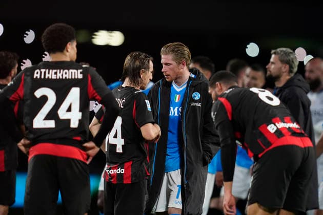 Kevin De Bruyne (SSC Napoli) talks to Luka Modric (AC Milan), Serie A, SSC Napoli v AC Milan, Diego Maradona Stadium, April 6, 2026, Napoli, Italy.