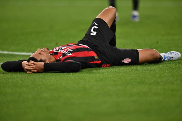 Koni De Winter of A.C. Milan disappointed by the defeat at the end of the 31th day of the Serie A Championship between S.S.C. Napoli and A.C. Milan at the Diego Armando Maradona Stadium on April 6, 2026 in Naples, Italy.  Copyright: xDomenicoxCippitelli IPAxSportx xipa-agency.netx xx IPA_73795673 IPA_Agency_IPA73795673