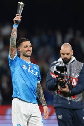 Matteo Politano of SSC Napoli celebrates at the end of the Serie A 2025 2026 football match between SSC Napoli and AC Milan at Diego Armando Maradona stadium in Naples (Italy), April 06th, 2026. CesarexPurini