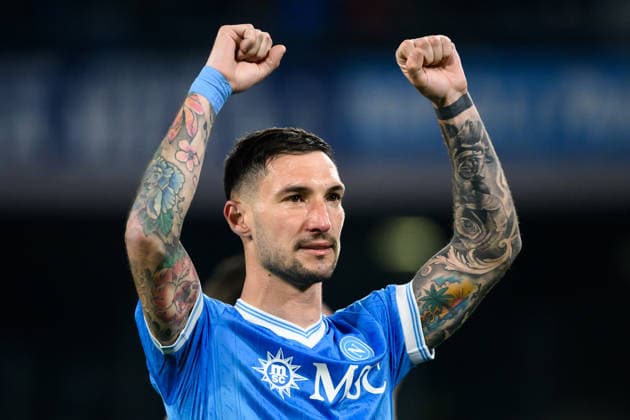 Matteo Politano of SSC Napoli celebrates at the end of the Serie A 2025 2026 football match between SSC Napoli and AC Milan at Diego Armando Maradona stadium in Naples (Italy), April 6, 2026. andreaxstaccioli