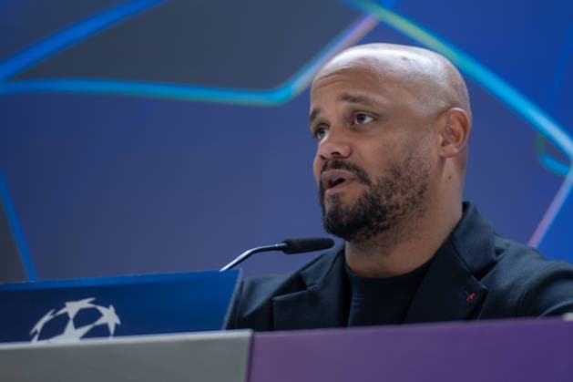 April 6, 2026, Madrid, Spain: Vincent Kompany, FC Bayern Munich coach attends a press conference, PK, Pressekonferenz ahead of the match between Real Madrid and FC Bayern Munich on Tuesday, April 7, 2026, at the Santiago Bernabeu Stadium, the first leg of the UEFA Champions League quarter-finals. FC Bayern UCL Press Conference In Madrid - 06 Apr 2026  - ZUMAs197 20260406_aaa_s197_100 Copyright: xDavidxCanalesx