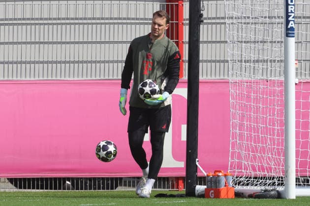 1 Manuel Neuer, Goalkeeper, on the ball, Portrait, Portrait, Football Final training before UEFA Champions League match Real Madrid CF FC Bayern Munich 06 04 2026 Training ground, Säbenerstr PHOTO Mladen Lackovic LakoPress