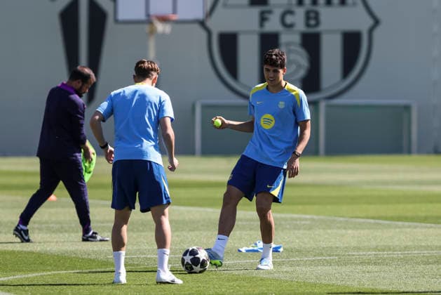 April 7, 2026, Sant Joan Despi, Barcelona, SPAIN: Pau Cubarsi during the training day of FC Barcelona, Barca ahead UEFA Champions League 2025 26, Quarter-finals First Leg, football match against Atletico de Madrid at Ciutat Esportiva Joan Gamper on April 07, 2026 in Sant Joan Despi, Barcelona, Spain. Sant Joan Despi SPAIN - ZUMAa181 20260407_zaa_a181_011 Copyright: xJavierxBorregox