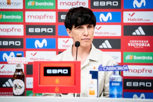 April 7, 2026, Las Rozas, Madrid, Spain: Sonia Bermudez, head coach of Spain, attends a press conference, PK, Pressekonferenz to announce the list of summoned players ahead the FIFA Women s World Cup 2027 football matches of Spain Team against England and Ukraine at Ciudad del Futbol on April 07, 2026, in Las Rozas, Madrid, Spain. Las Rozas Spain - ZUMAa181 20260407_zaa_a181_030 Copyright: xAngelxPerezxMecax