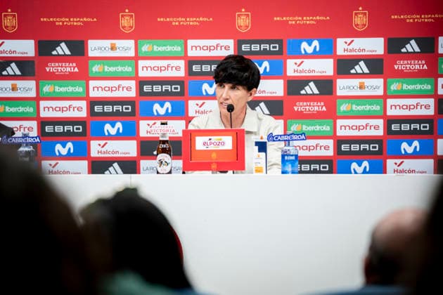 April 7, 2026, Las Rozas, Madrid, Spain: Sonia Bermudez, head coach of Spain, attends a press conference, PK, Pressekonferenz to announce the list of summoned players ahead the FIFA Women s World Cup 2027 football matches of Spain Team against England and Ukraine at Ciudad del Futbol on April 07, 2026, in Las Rozas, Madrid, Spain. Sonia Bermudez Press Conference For Spain Team - Fifa Women s World Cup 2027 - ZUMAa181 20260407_zaa_a181_040 Copyright: xAngelxPerezxMecax