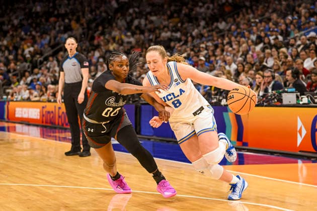 NCAA, College League, USA Final Four Basketball: South Carolina Gamecocks at UCLA Bruins UCLA Bruins guard Gianna Kneepkens (8) drives towards the basket in the second half of the NCAA Final Four basketball game against the South Carolina Gamecocks in Phoenix, Arizona, Sunday, April 5, 2026. UCLA defeated South Carolina 79-51 (Thomas Fernandez Image of . Phoenix Arizona United States EDITORIAL USE ONLY Copyright: xImagexofxSportx ThomasxFernandezx iosphotos404926