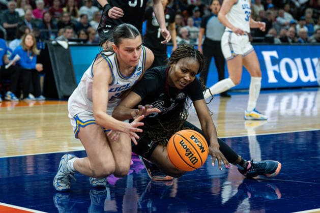 NCAA, College League, USA Basketball: NCAA Tournament Final Four Championship-South Carolina vs UCLA UCLA Bruins guard Gabriela Jaquez (11) and South Carolina Gamecocks forward Maryam Dauda (30) battle for possession during the championship game of the women s 2026 NCAA Tournament at Mortgage Matchup Center, Sunday, April 5, 2026, in Phoenix, Arizona. UCLA defeated South Carolina 79-51. (Jon Endow Image of Phoenix Arizona United States EDITORIAL USE ONLY Copyright: xImagexofxSportx JonxEndowx iosphotos405038