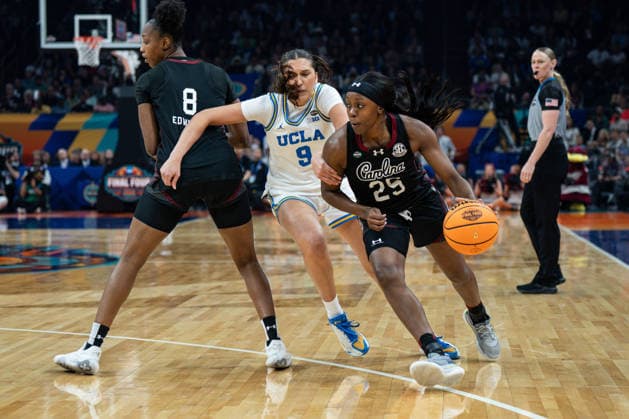NCAA, College League, USA Basketball: NCAA Tournament Final Four Championship-South Carolina vs UCLA South Carolina Gamecocks guard Raven Johnson (25) drives against UCLA Bruins guard Lena Bilic (9) during the championship game of the women s 2026 NCAA Tournament at Mortgage Matchup Center, Sunday, April 5, 2026, in Phoenix, Arizona. UCLA defeated South Carolina 79-51. (Jon Endow Image of Phoenix Arizona United States EDITORIAL USE ONLY Copyright: xImagexofxSportx JonxEndowx iosphotos405086