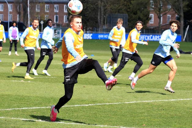 DEU, DFL, 2 FBL Hertha BSC, Training, 07 04 2026, Sportforum, Berlin, DEU, DFL, 2 FBL Hertha BSC, Training, im Bild Marten Winkler Hertha BSC Berlin 22 DFL regulations prohibit any use of Photographs as image sequences and or quasi video nordphotoxGmbHx xEngler nph00076