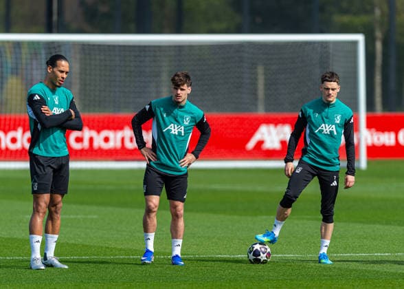 Football - UEFA Champions League - Quarter-FInal - 1st Leg - Paris Saint-Germain FC v Liverpool FC - MD-1 LIVERPOOL, ENGLAND - Tuesday, April 7, 2026: Liverpool s (L-R) captain Virgil van Dijk, Milos Kerkez and Florian Wirtz during a training session at the AXA Training Centre ahead of the UEFA Champions League Quarter-Final 1st Leg match between Paris Saint-Germain FC and Liverpool FC. (Photo by David Rawcliffe Propaganda) LIVERPOOL AXA Training Centre MERSEYSIDE ENGLAND  Copyright: xDavidxRawcliffex P2026-04-07-PSG_Liverpool_MD-1-40