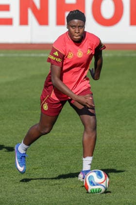 07 04 2026, xgrfx, Football DFB Media Dates, German Womens National Team Training v l Nicole Anyomi German Womens National Team DFL DFB REGULATIONS PROHIBIT ANY USE OF PHOTOGRAPHS as IMAGE SEQUENCES and or QUASI VIDEO Herzogenaurach