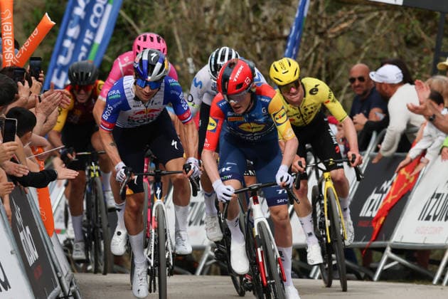 07-04-2026 Itzulia Basque Country; Tappa 02 Pamplona - Cuevas De Mendukilo; 2026, Lidl - Trek; 2026, Red Bull - Bora Hansgrohe; Skjelmose Jensen, Mattias; Roglic, Primoz; Cuevas De Mendukilo; 