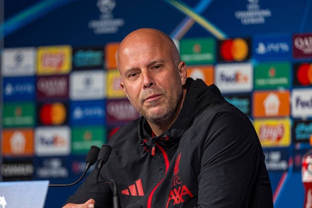 Football - UEFA Champions League - Quarter-Final - 1st Leg - Paris Saint-Germain FC v Liverpool FC - MD-1 PARIS, FRANCE - Tuesday, April 7, 2026: Liverpool s head coach Arne Slot during a press conference, PK, Pressekonferenz at the Parc des Princes ahead of the UEFA Champions League Quarter-Final 1st Leg match between Paris Saint-Germain FC and Liverpool FC. (Photo by David Rawcliffe Propaganda) PARIS Parc des Princes ÃŽLE-DE-FRANCE FRANCE  Copyright: xDavidxRawcliffex P2026-04-07-PSG_Liverpool_MD-1-84