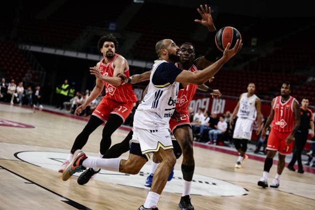Fenerbahce s Talen Horton-Tucker in action during the Euroleague game between Hapoel IBI Tel Aviv vs Fenerbahce - Arena 8888 in Sofia, Bulgaria on April 7, 2026  Copyright: xIvanxSxIvanov IPAxSportx xipa-agency.netx xx IPA_73810629 IPA_Agency_IPA73810629