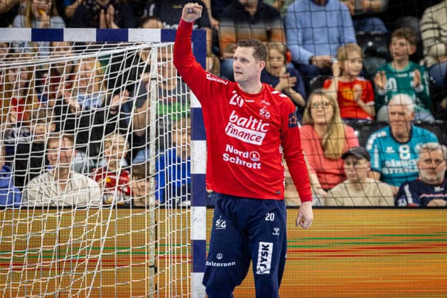 FLENSBURG, GERMANY - APRIL 7: goalie celebration joy after saved ball Kevin Moller (SG Flensburg-Handewitt, 20) during the EHF European League Play-Offs Return Leg between SG Flensburg-Handewitt vs SAH - Aarhus at GP JOULE Arena on April 7, 2026 in Flensburg, Germany. Schleswig-Holstein Germany Copyright: xMarioxM.xKobergx