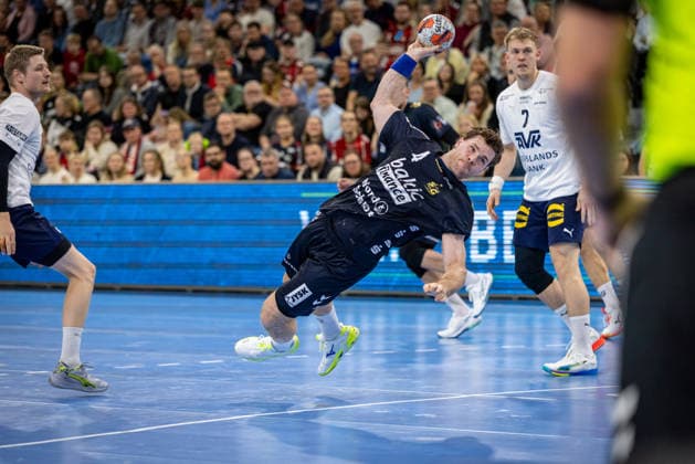 FLENSBURG, GERMANY - APRIL 7: Johannes Golla (SG Flensburg-Handewitt, 04) in attack during the EHF European League Play-Offs Return Leg between SG Flensburg-Handewitt vs SAH - Aarhus at GP JOULE Arena on April 7, 2026 in Flensburg, Germany. Schleswig-Holstein Germany Copyright: xMarioxM.xKobergx