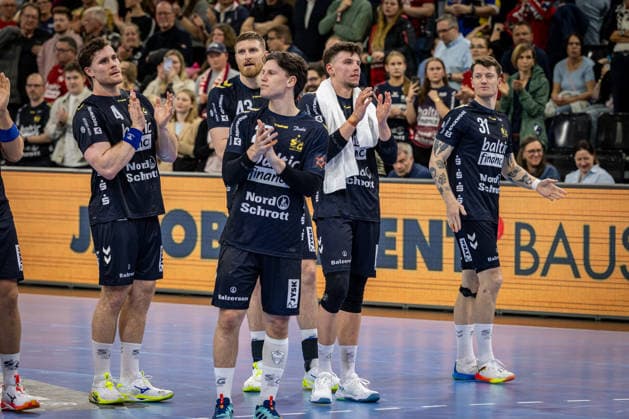 FLENSBURG, GERMANY - APRIL 7: team SG Flensburg-Handewitt after the game during the EHF European League Play-Offs Return Leg between SG Flensburg-Handewitt vs SAH - Aarhus at GP JOULE Arena on April 7, 2026 in Flensburg, Germany. Schleswig-Holstein Germany Copyright: xMarioxM.xKobergx