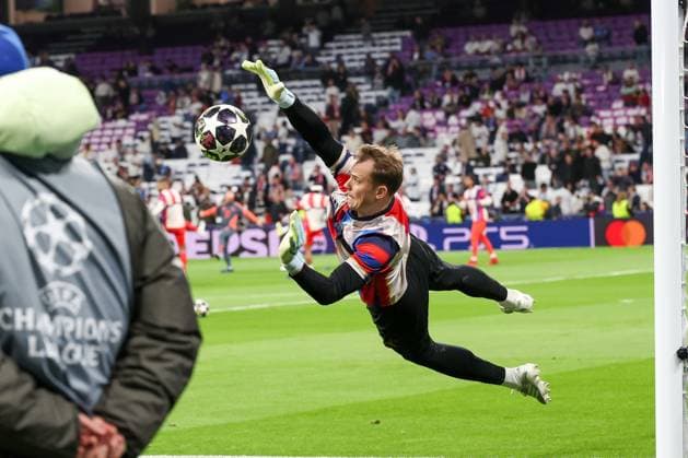 Manuel Neuer 1 FC Bayern Muenchen warm up, Real Madrid vs FC Bayern Muenchen, Football, Men, UEFA Champions League, Season 2025 2026, Quarterfinal First Leg Quarter Finals 1st Leg , 07 04 2026 Madrid Madrid Spain Copyright: xkolbert-press MartinxAgüerax