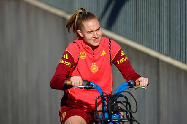 Herzogenaurach, Germany 07 April 2026 Media training session for the German womens national soccer team in preparation for the World Cup qualifiers In the picture Janina Minge Germany Copyright: HMBxMedia MadeleinexFantini