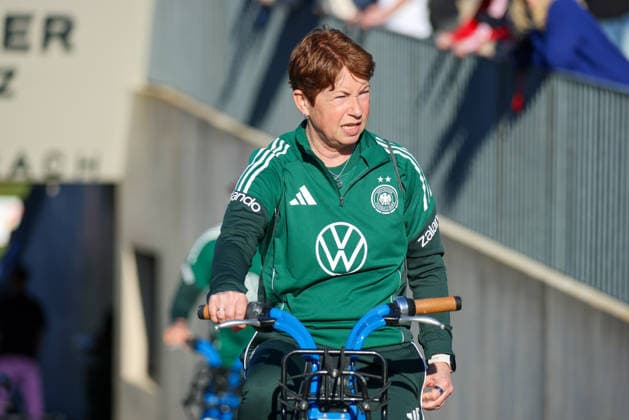 Herzogenaurach, Germany 07 April 2026 Media training session for the German womens national soccer team in preparation for the World Cup qualifiers In the picture Co coach Maren Meinert Germany Copyright: HMBxMedia MadeleinexFantini