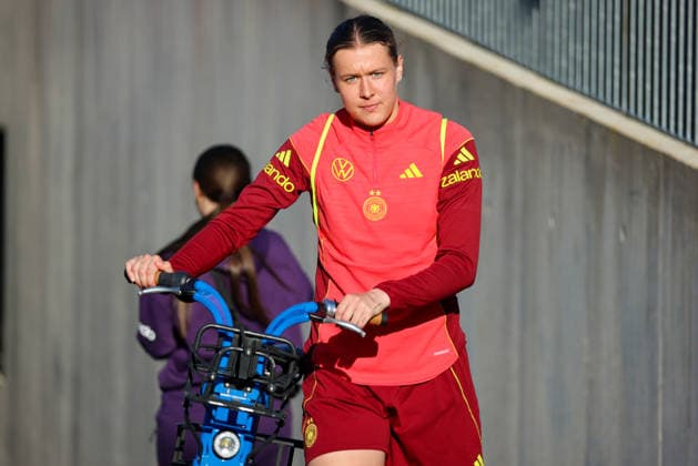 Herzogenaurach, Germany 07 April 2026 Media training session for the German womens national soccer team in preparation for the World Cup qualifiers In the picture Larissa Mühlhaus Muehlhaus Germany Copyright: HMBxMedia MadeleinexFantini